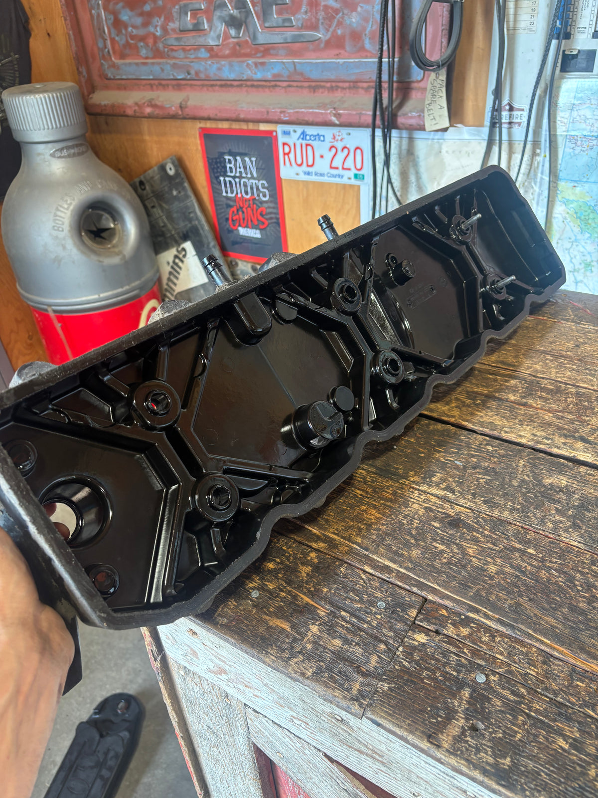 2007.5 - 2012 DODGE RAM 2500 3500 6.7L CUMMINS VALVE COVER SET 4944083 , 5293760