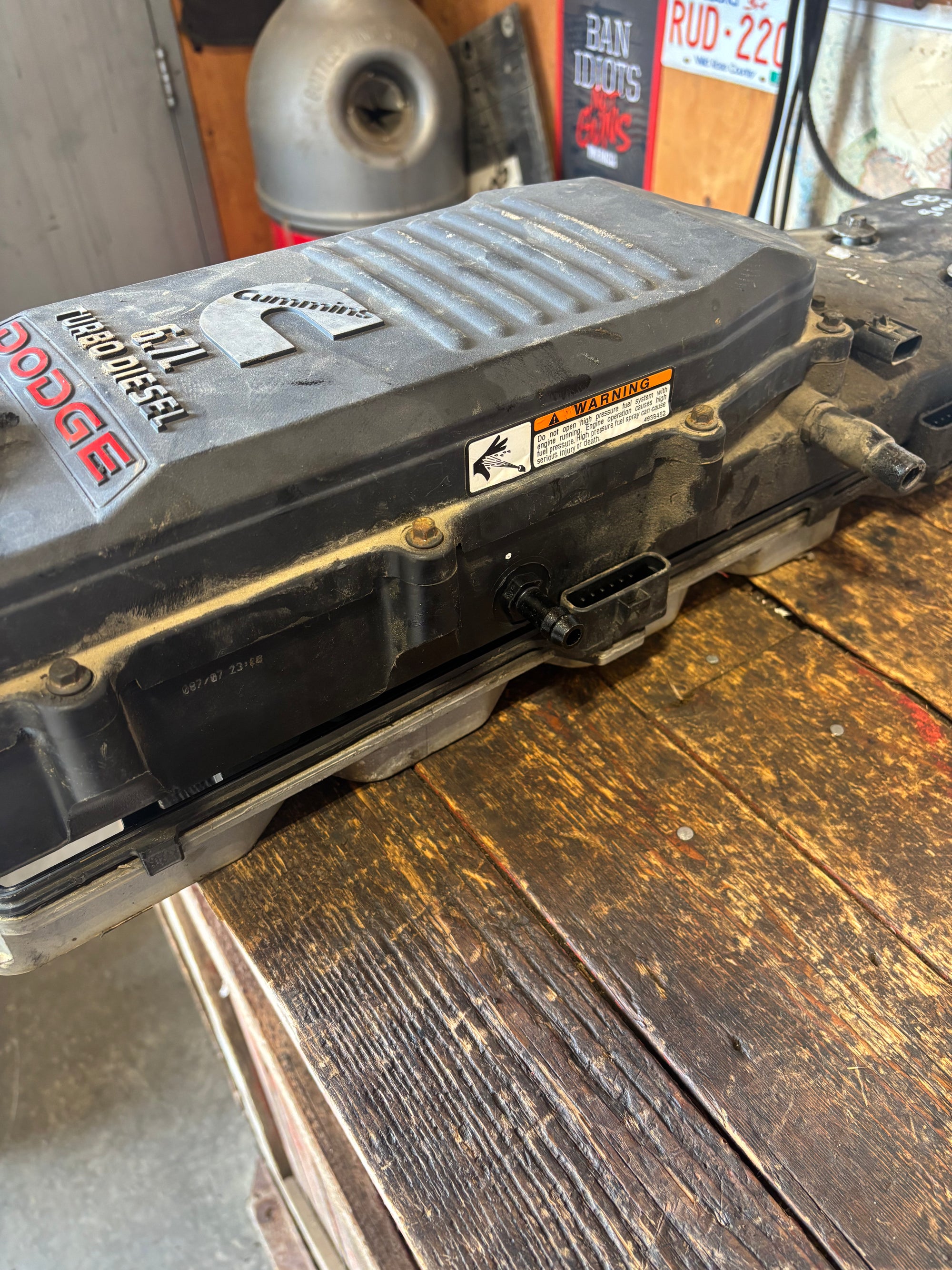07 - '12 Dodge Ram 6.7L Cummins Valve Cover Set