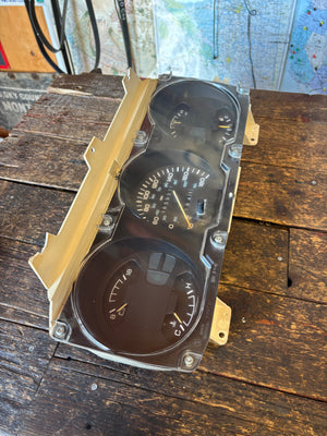 1990 - 1993 DODGE RAM 250 350 CUMMINS INSTRUMENT SPEEDO GAUGE CLUSTER 365937KMS