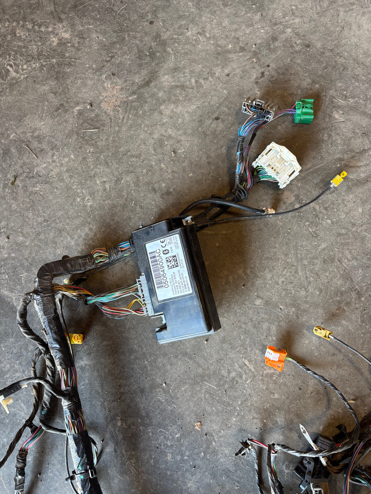 2010 DODGE RAM 2500 3500 CUMMINS LARAMIE AUTOMATI DASH WIRING HARNESS 68052927ac