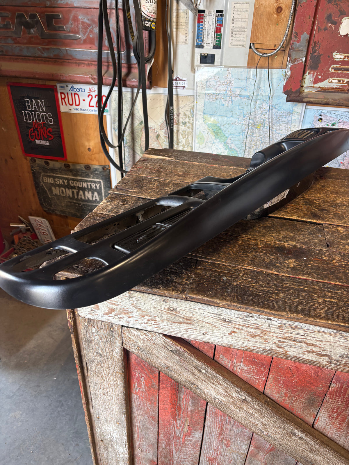 1999-2002 DODGE RAM 2500 3500 GAUGE DASH BEZEL RADIO SURROUND