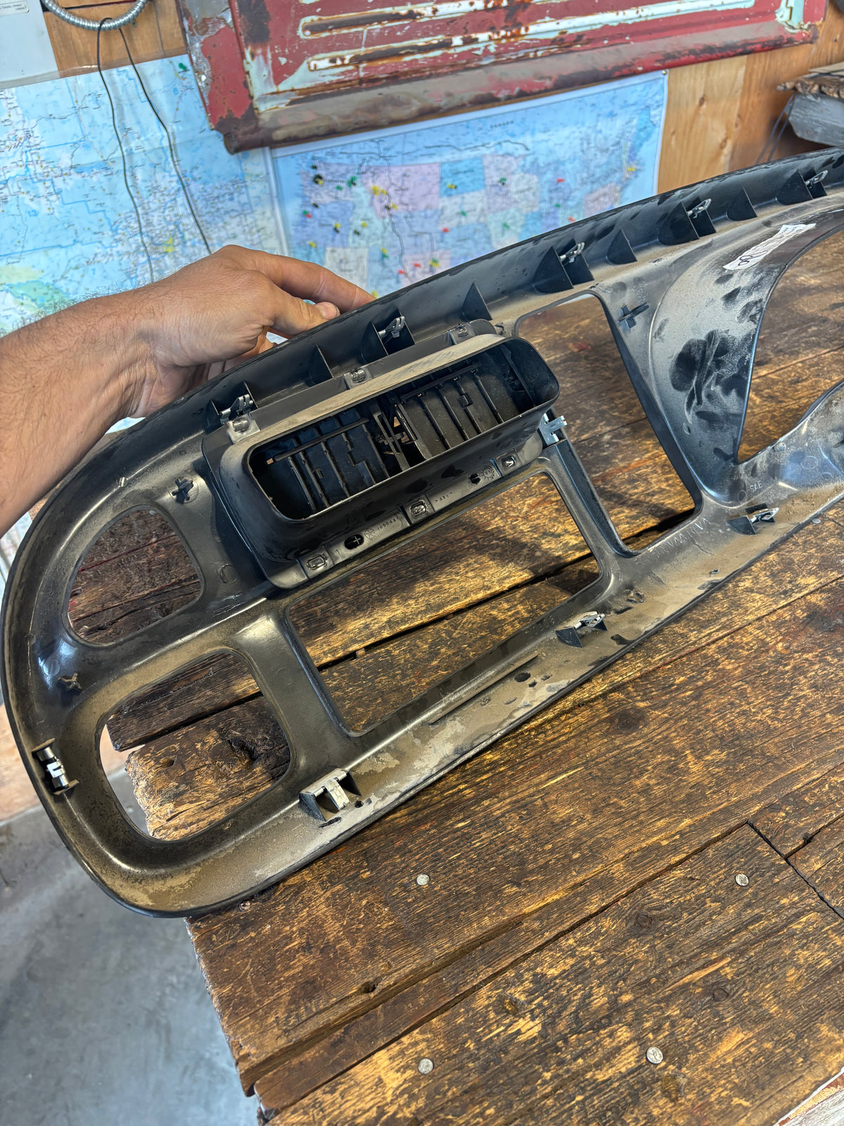 1999-2002 DODGE RAM 2500 3500 GAUGE DASH BEZEL RADIO SURROUND