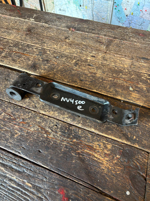 94-'02 Dodge Ram Nv4500 Transmission Bracket