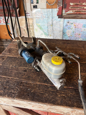 1998 1999 DODGE RAM 2500 3500 CUMMINS HYDROBOOST BRAKE UNIT 52009649