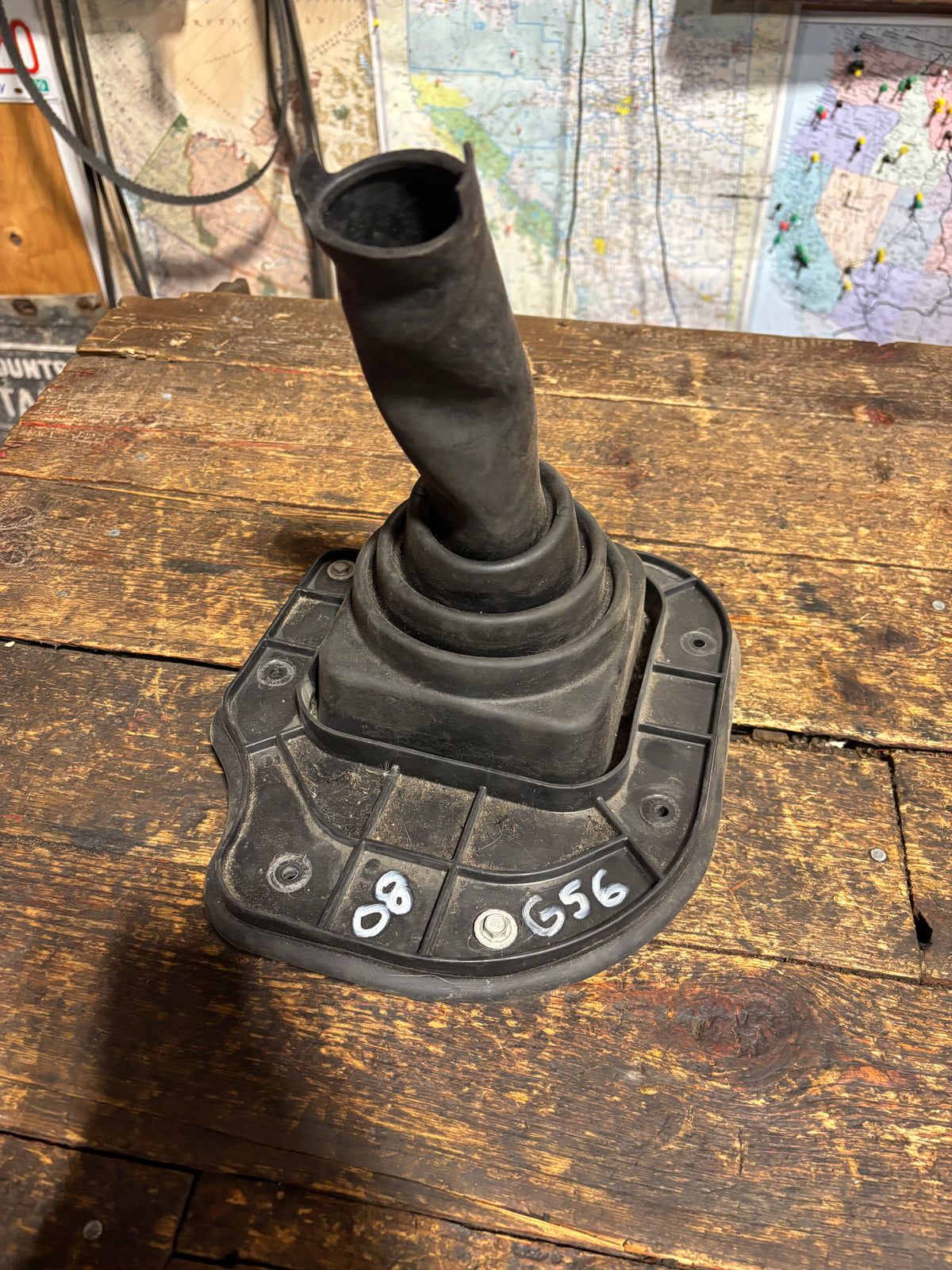 2004 - 2009 DODGE RAM 2500 3500 CUMMINS G56 SHIFT SHIFTER INNER BOOT