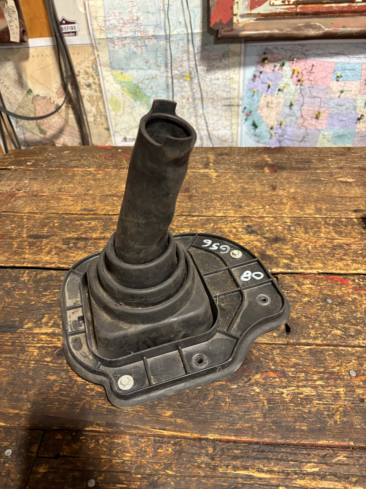 2004 - 2009 DODGE RAM 2500 3500 CUMMINS G56 SHIFT SHIFTER INNER BOOT