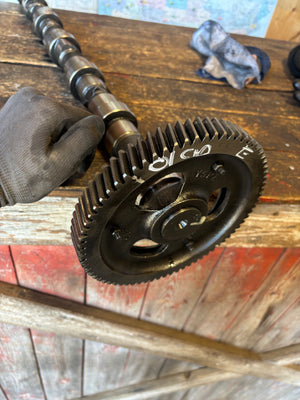 2000 - 2002 Dodge Ram Cummins 5.9l 24v camshaft 3946436 3942567