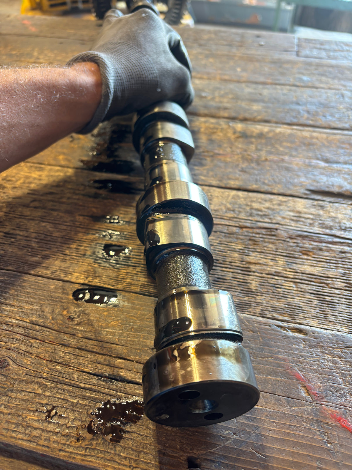 2000 - 2002 Dodge Ram Cummins 5.9l 24v camshaft 3946436 3942567
