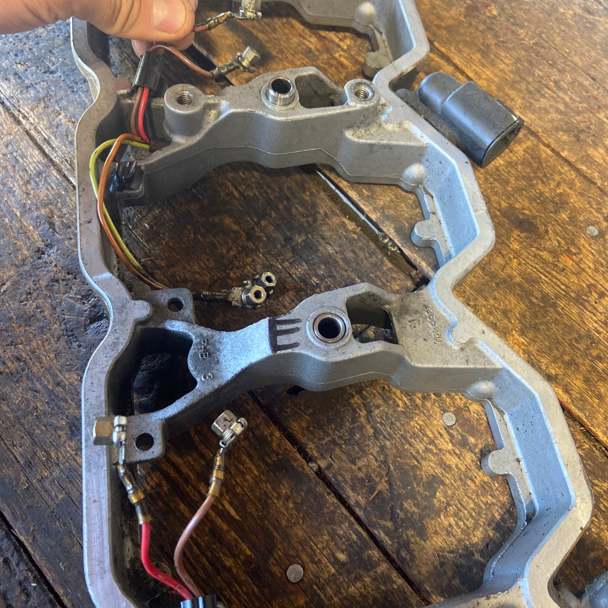 03-&#39;07 5.9L Dodge Cummins Injector Harness Valve Cover Spacer