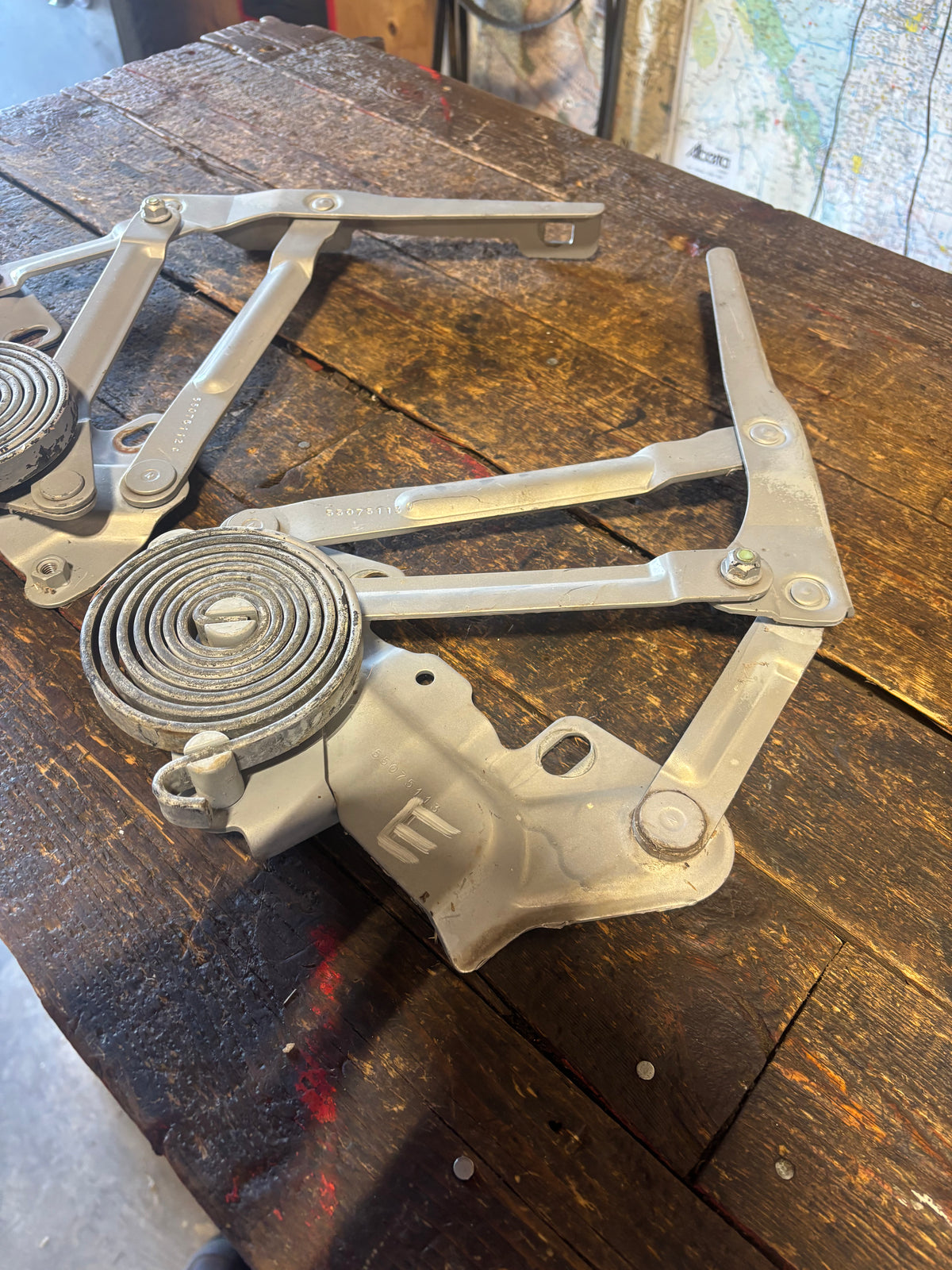 Hood Hinges for &#39;94-&#39;02 Dodge Ram Trucks