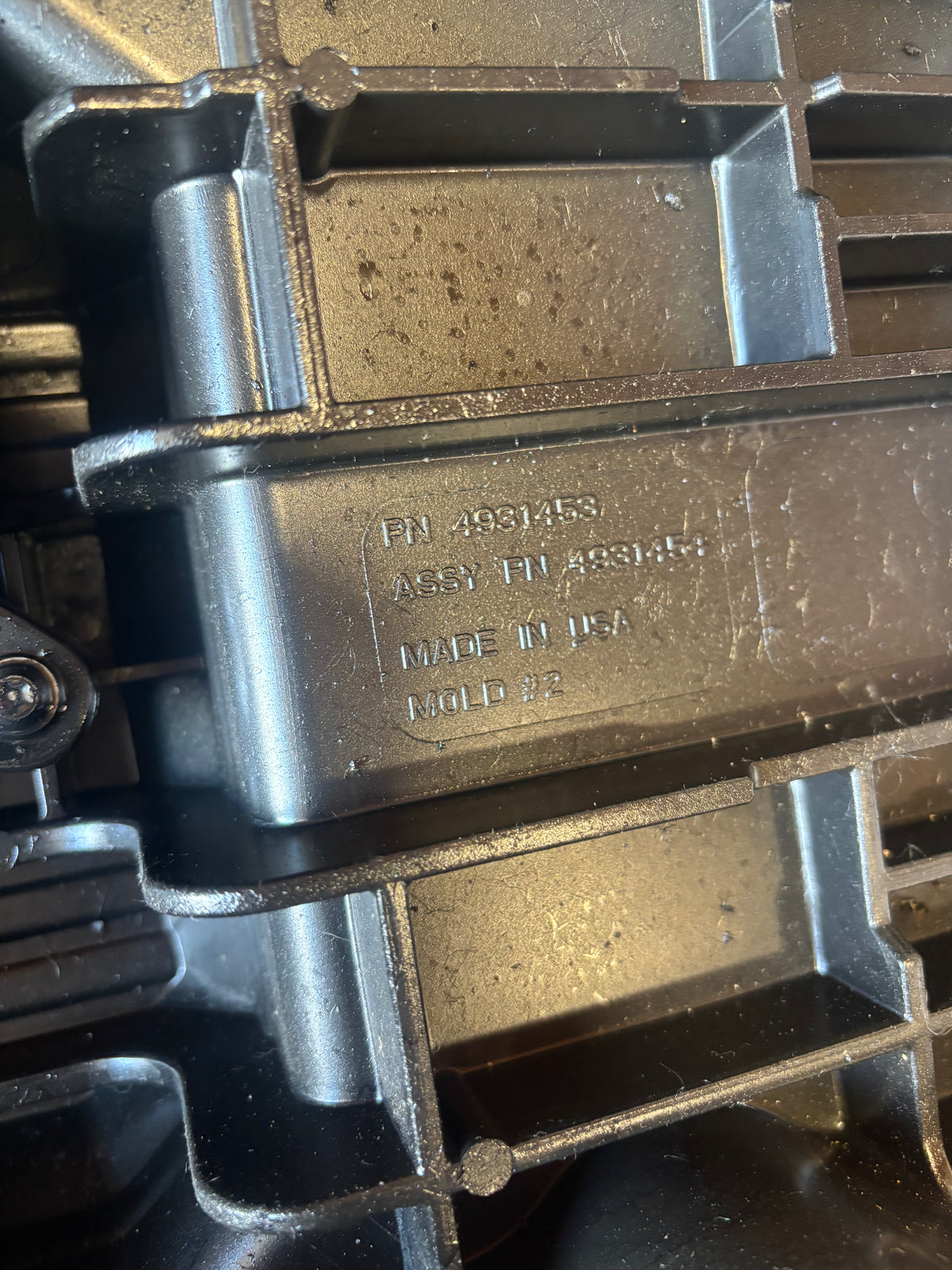 2006 2007 DODGE RAM 2500 3500 5.9L CUMMINS VALVE COVER PN 4931453