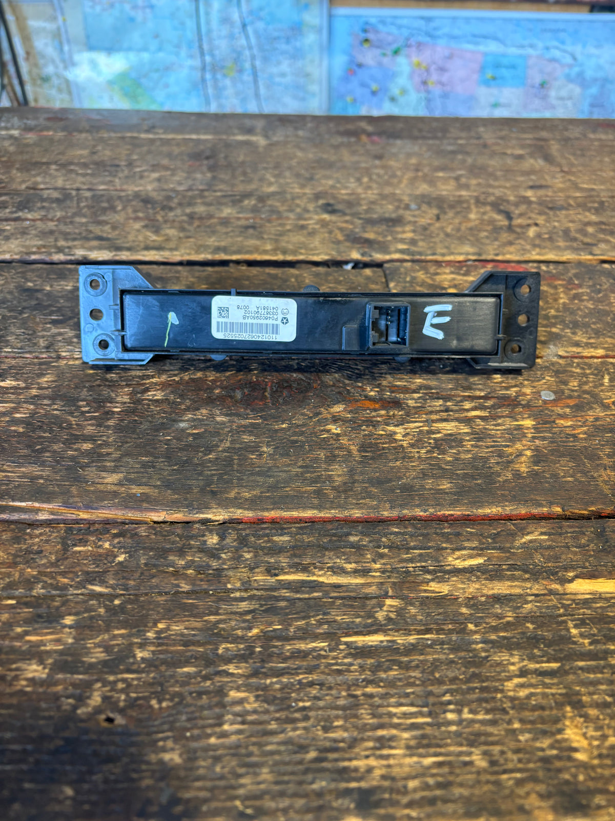 2010 2011 2012 DODGE RAM EXHAUST BRAKE TOW HAUL HAZARD LIGHT BUTTONS P 04602954