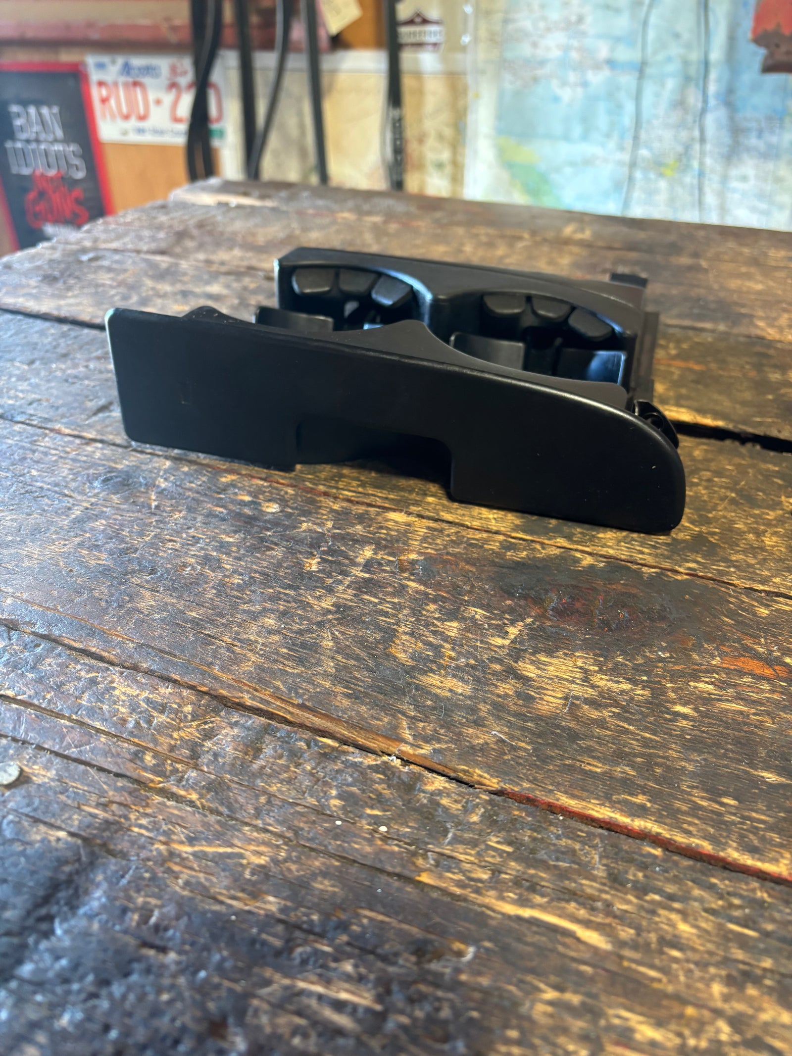 1994 1995 1996 1997 DODGE RAM 1500 2500 3500 CUP HOLDERS CUPHOLDER