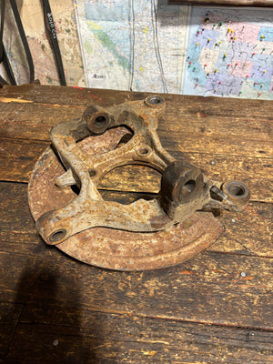 2010 -2012 DODGE RAM 2500 3500 CUMMINS / HEMI DRIVER STEERING KNUCKLE SPINDLE 4x4
