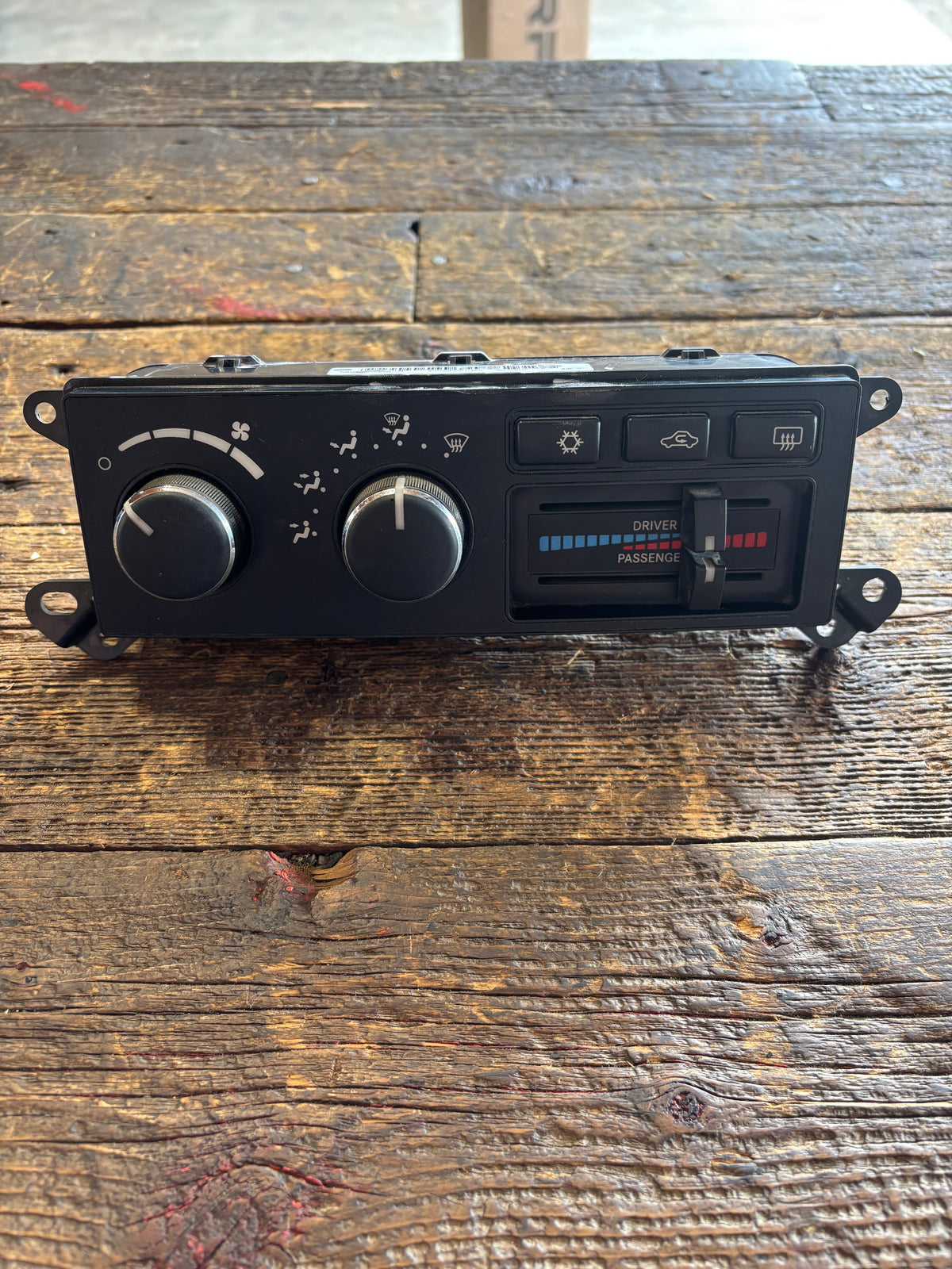 2006 - 2009 DODGE RAM LARAMIE DUAL CLIMATE HEATER AC CONTROL 55057080