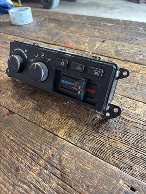 2006 - 2009 DODGE RAM LARAMIE DUAL CLIMATE HEATER AC CONTROL 55057080