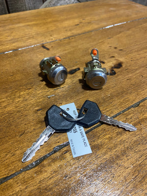 NEW DOOR LOCK SET WITH KEYS 2ND GEN RAMS