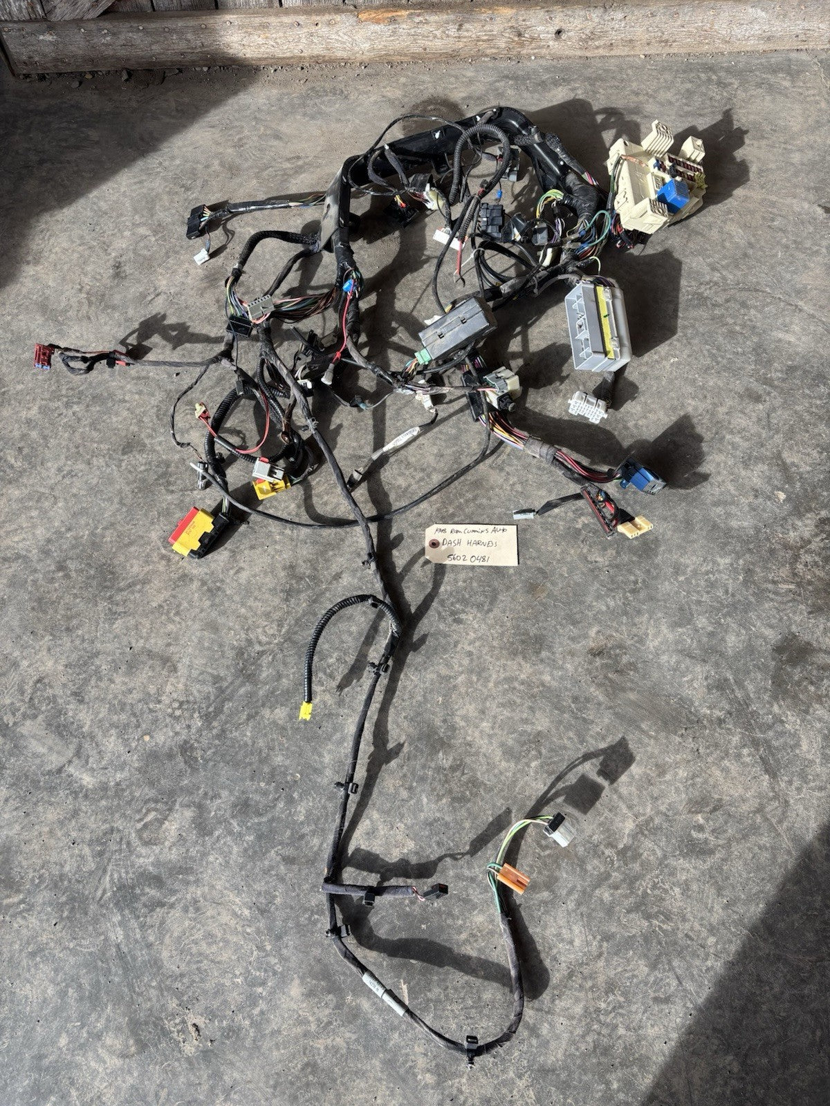 1998 DODGE RAM 2500 3500 12V/ 24V CUMMINS AUTO DASH HARNESS 56020481