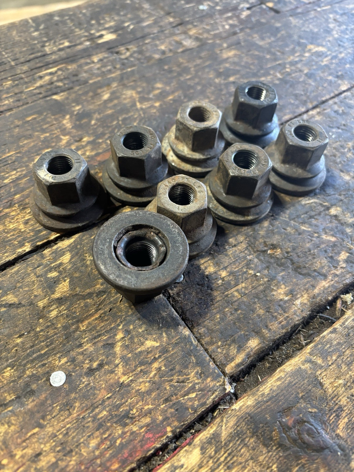 OEM SET OF 8 1994-2009 DODGE RAM 3500 DUALLY LUG NUTS