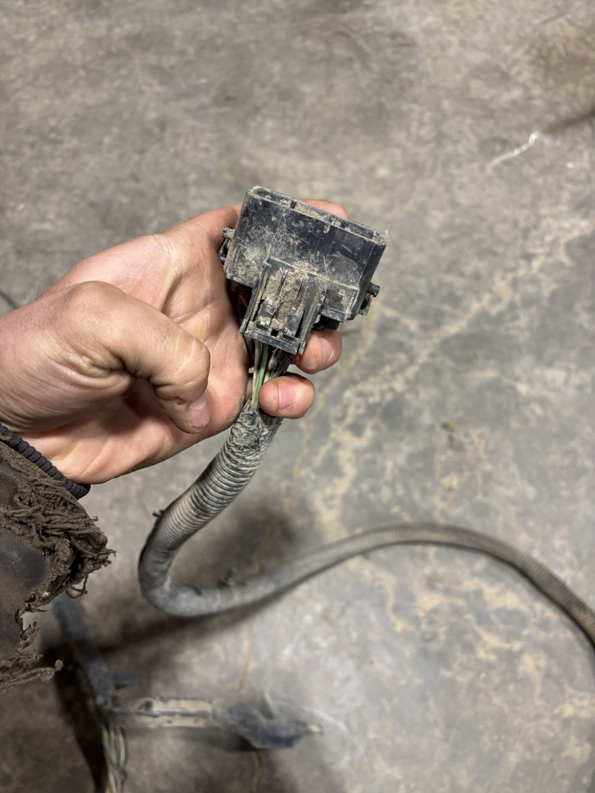 2005 DODGE RAM 3500 4DOOR LONGBOX CUMMINS FRAME CHASSIS WIRING HARNESS 5605262