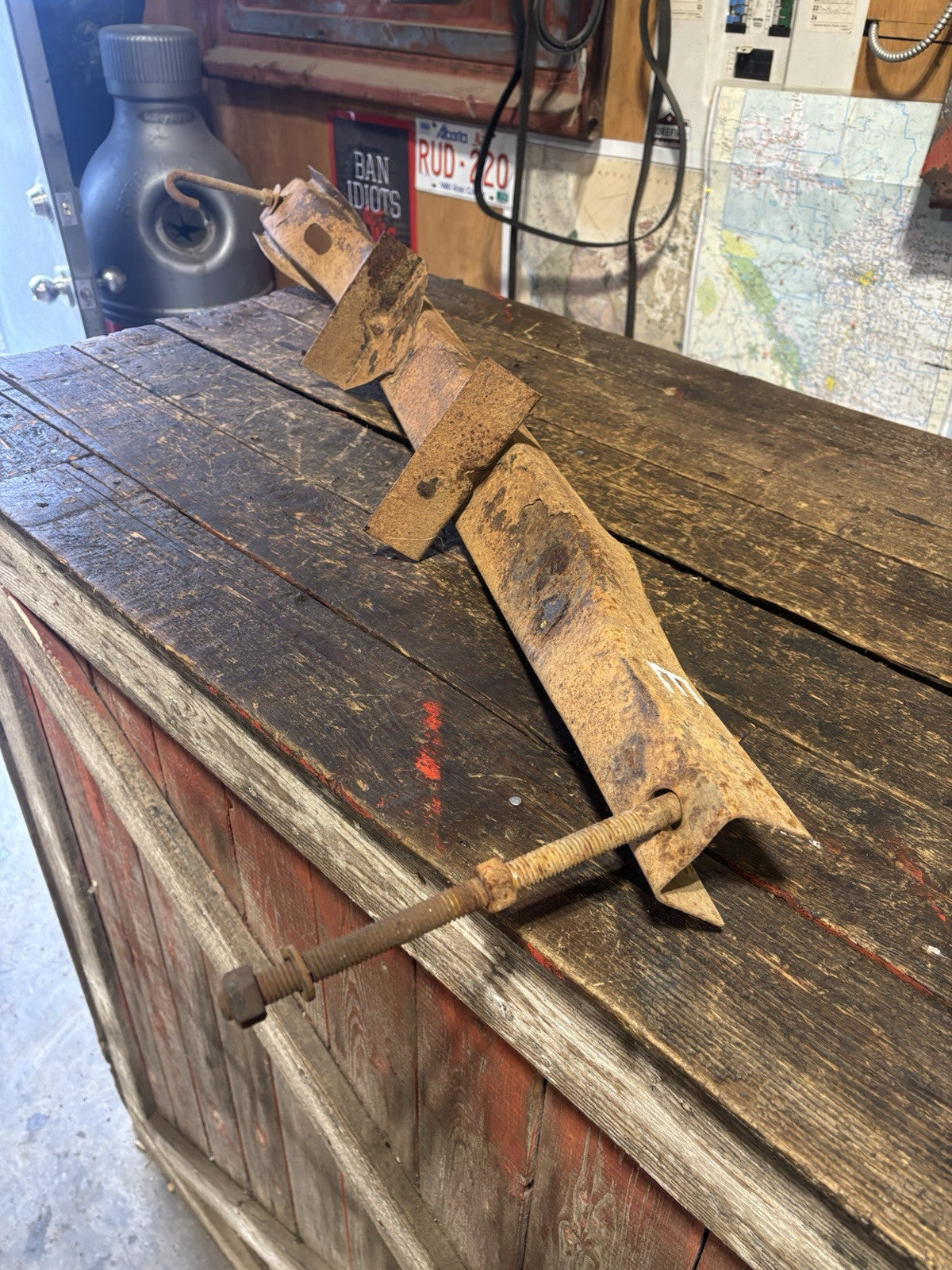 1989 - 1993 1ST GEN DODGE RAM 250 CUMMINS SPARE TIRE HOLDER CARRIER OEM