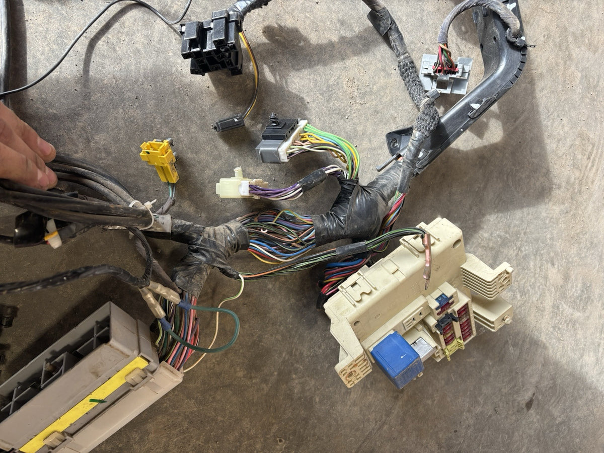 1998 DODGE RAM 2500 3500 12V/ 24V CUMMINS AUTO DASH HARNESS 56020481