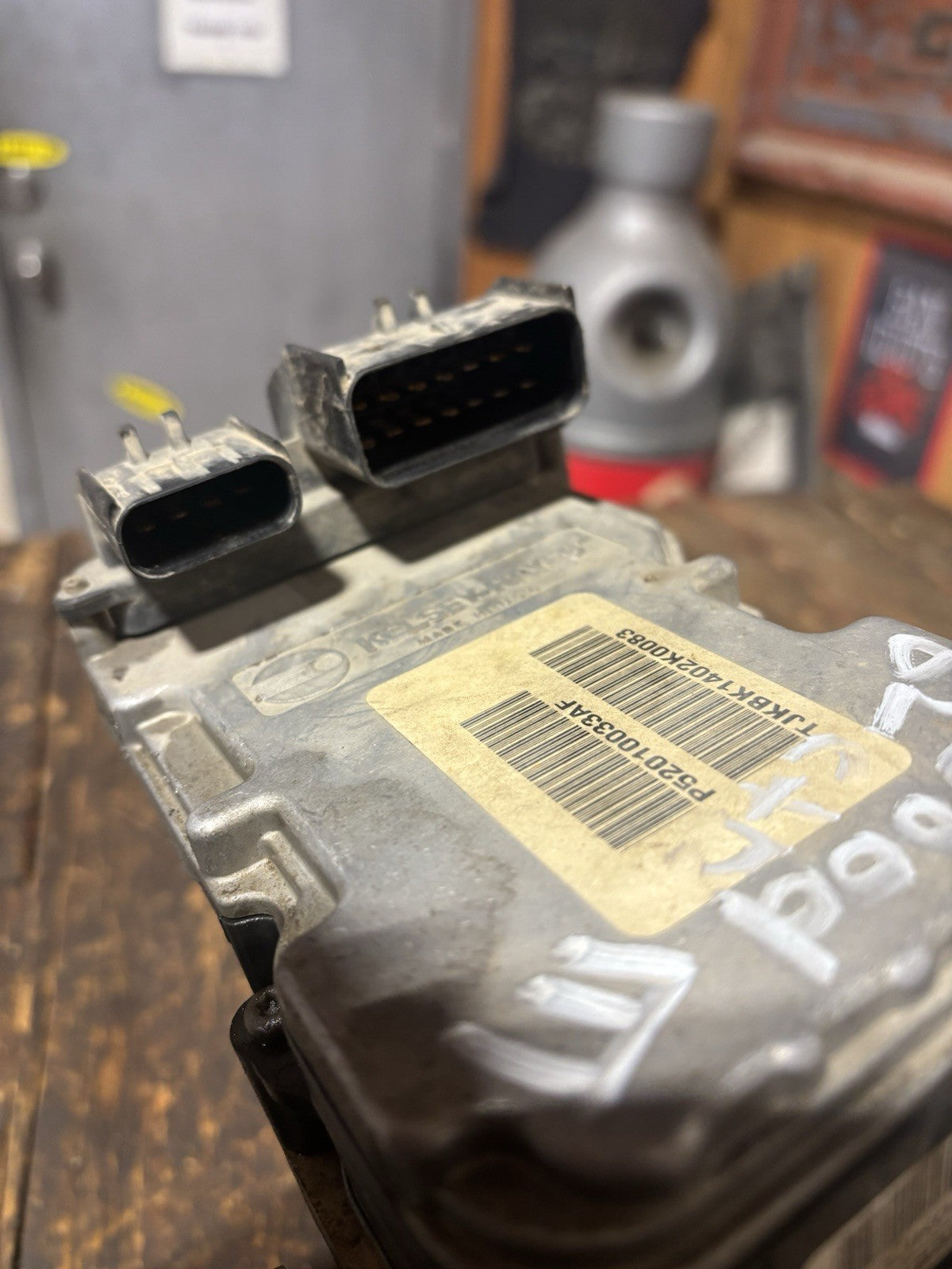 2001 2002 DODGE RAM 2500 ABS MODULE PUMP 52010033 ANTI LOCK BRAKE PUMP