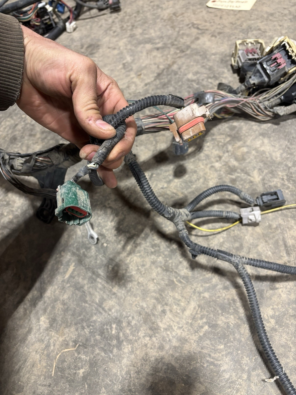 2005 DODGE RAM 2500 3500 CUMMINS ENGINE BAY HARNESS 56051233AD