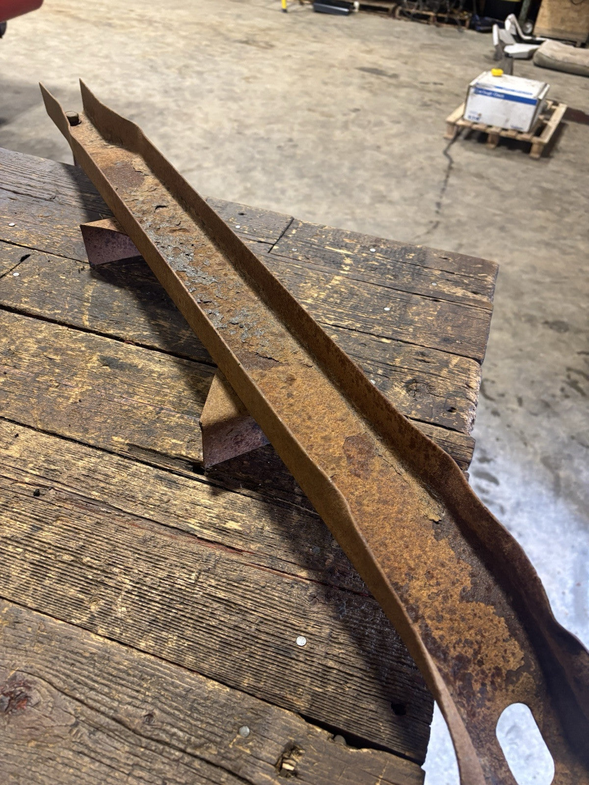 1989 - 1993 1ST GEN DODGE RAM 250 CUMMINS SPARE TIRE HOLDER CARRIER OEM