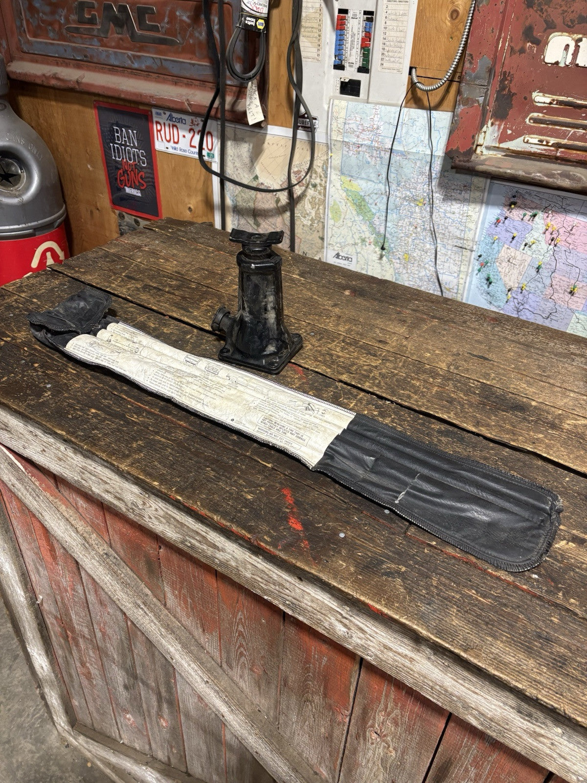 OEM 2ND GEN 1994 - 2002 DODGE RAM 2500 SPARE TIRE JACK &amp; TOOL SET