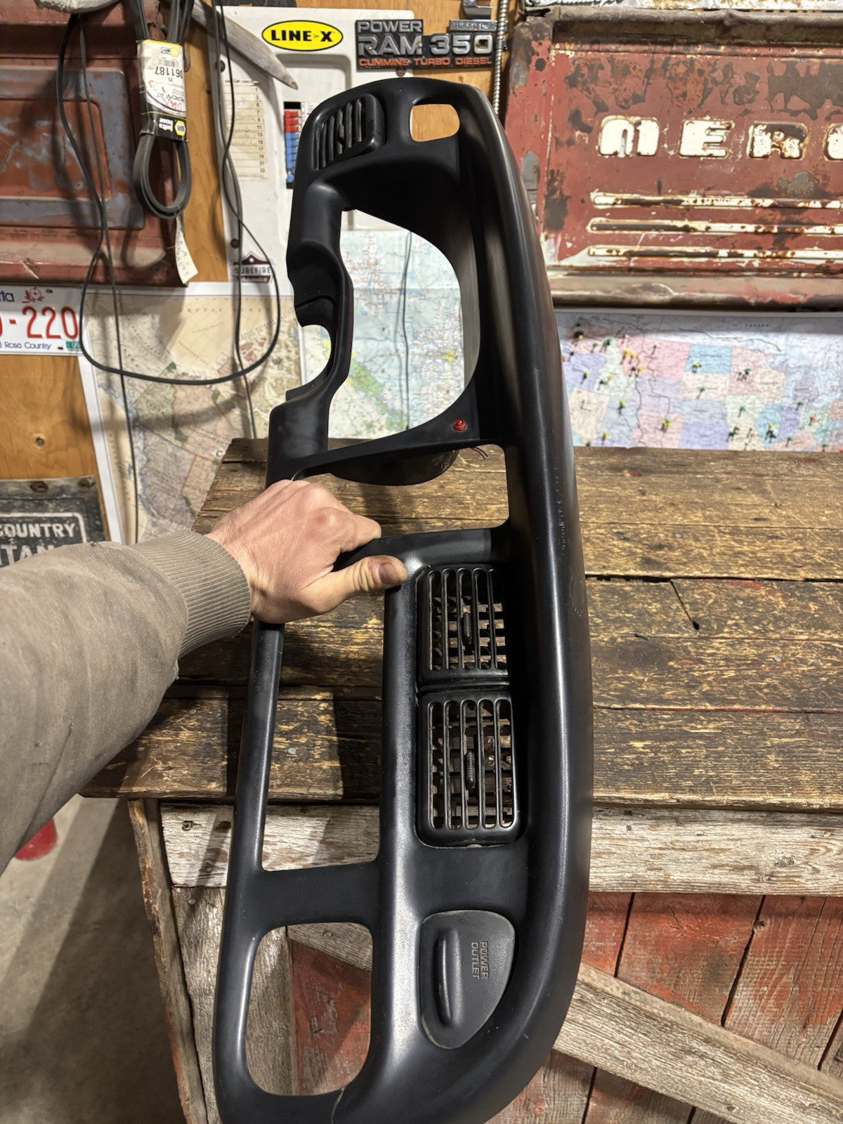 1998 DODGE RAM 2500 3500 DASH BEZEL GAUGE CLUSTER RADIO SURROUND NO CRACKS