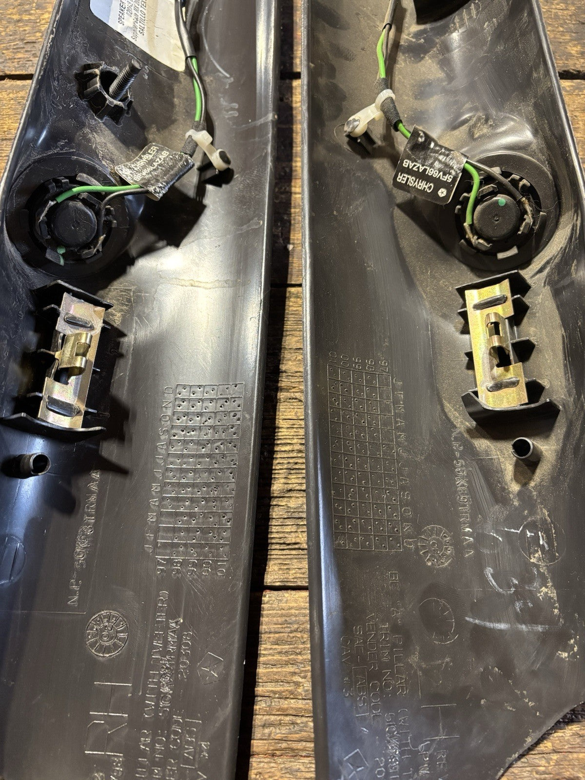 1998-2002 DODGE RAM 2500 3500 SET OF DARK GREY AGATE A PILLAR TRIM WITH SPEAKERS