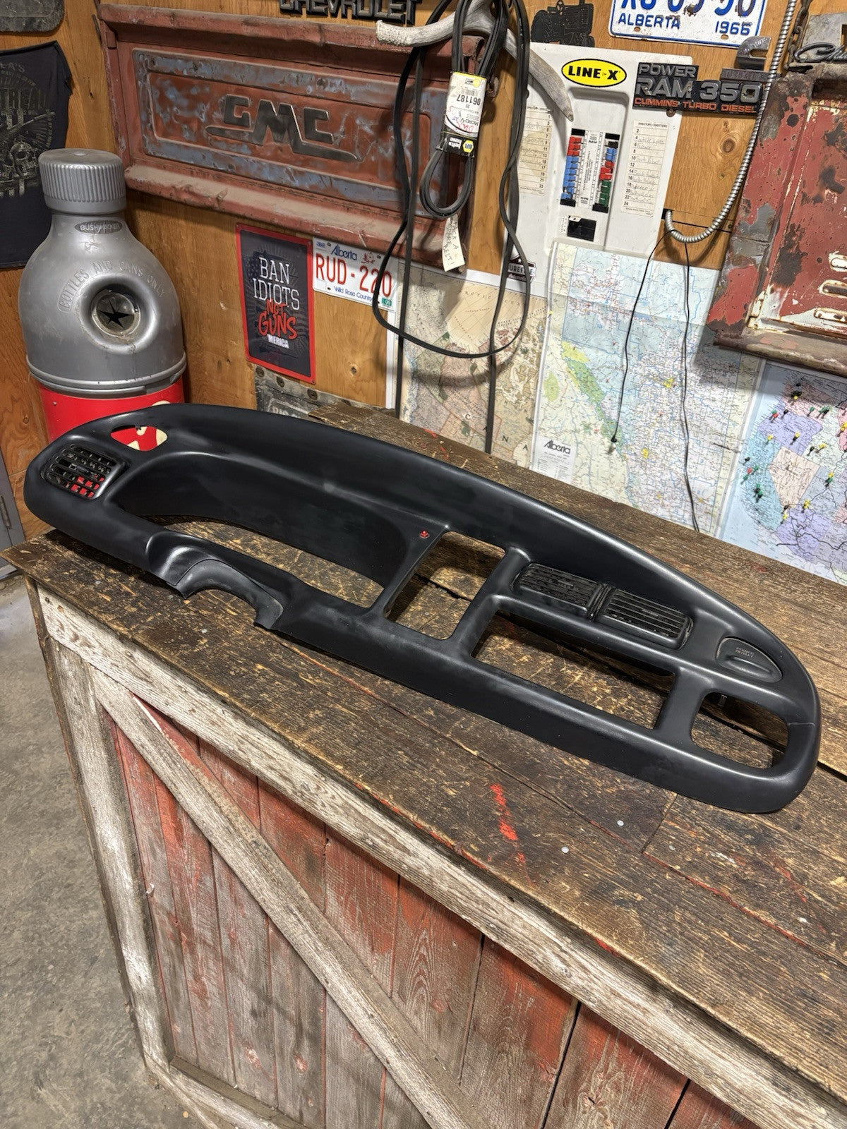 1998 DODGE RAM 2500 3500 DASH BEZEL GAUGE CLUSTER RADIO SURROUND NO CRACKS