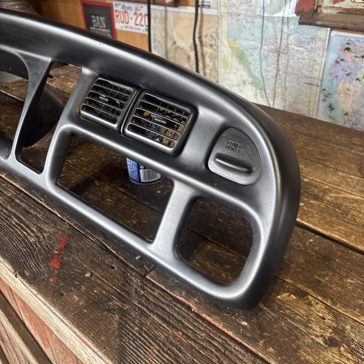 1998 DODGE RAM 2500 3500 DASH BEZEL GAUGE CLUSTER RADIO SURROUND NO CRACKS
